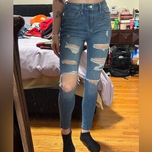 medium wash hollister distressed jeans